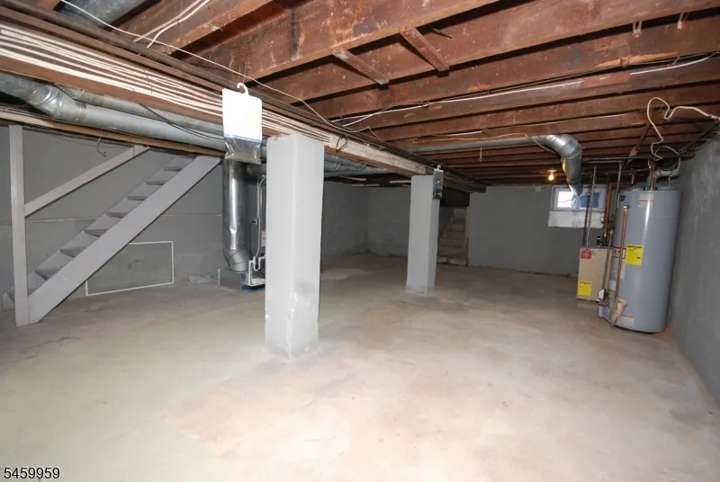 23 Lagrange Street Raritan, NJ 08869
