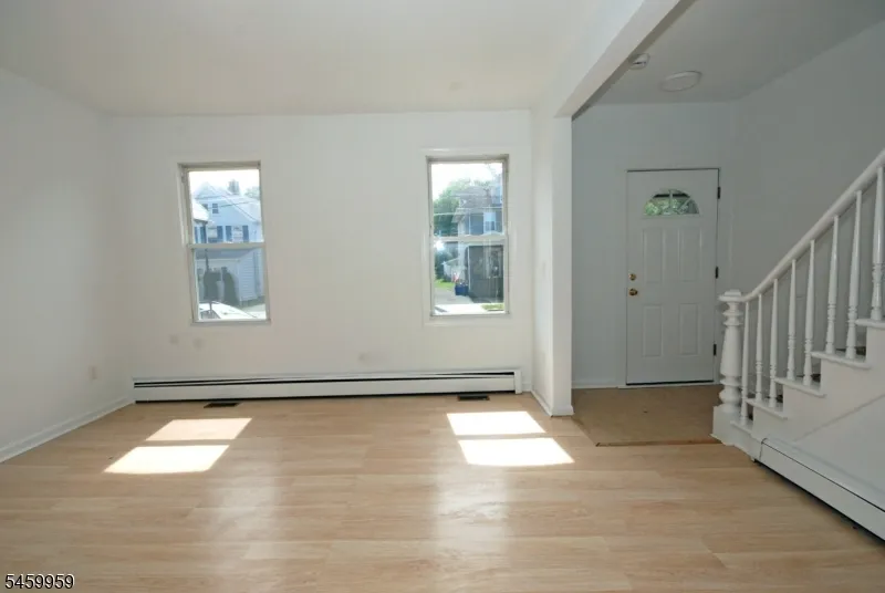 23 Lagrange Street Raritan, NJ 08869