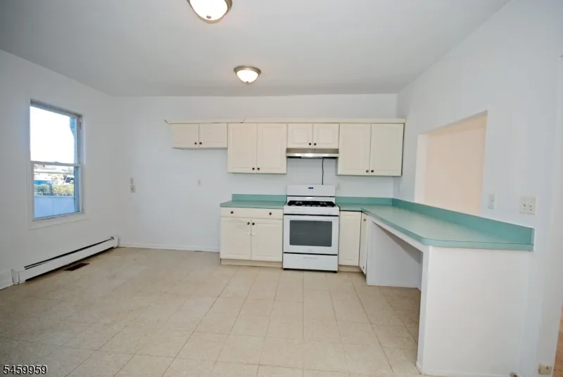 23 Lagrange Street Raritan, NJ 08869