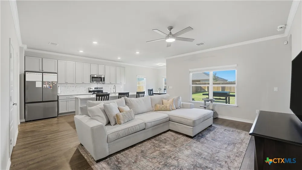 266 Rolling Hills New Braunfels, TX 78130