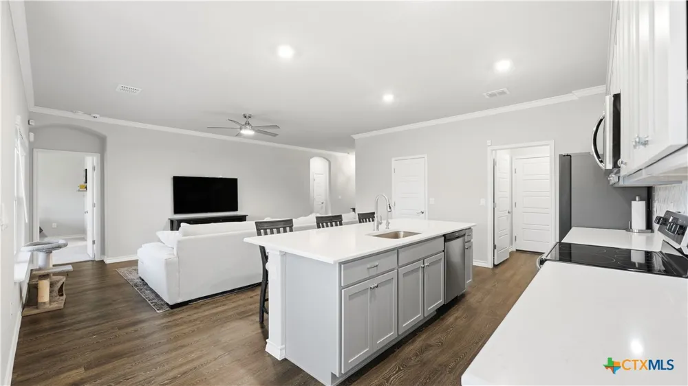 266 Rolling Hills New Braunfels, TX 78130