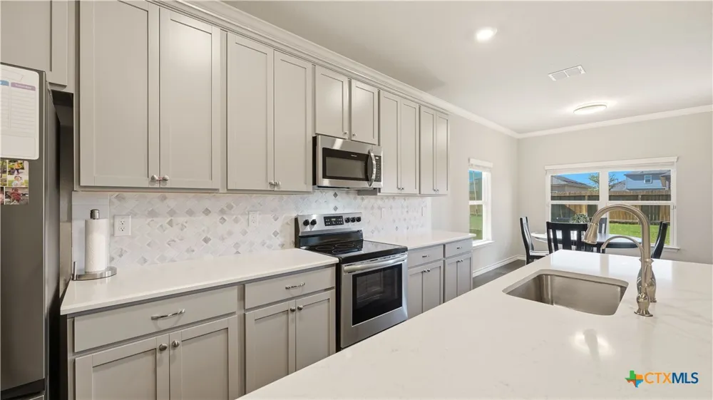 266 Rolling Hills New Braunfels, TX 78130