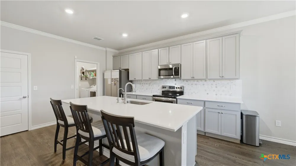 266 Rolling Hills New Braunfels, TX 78130