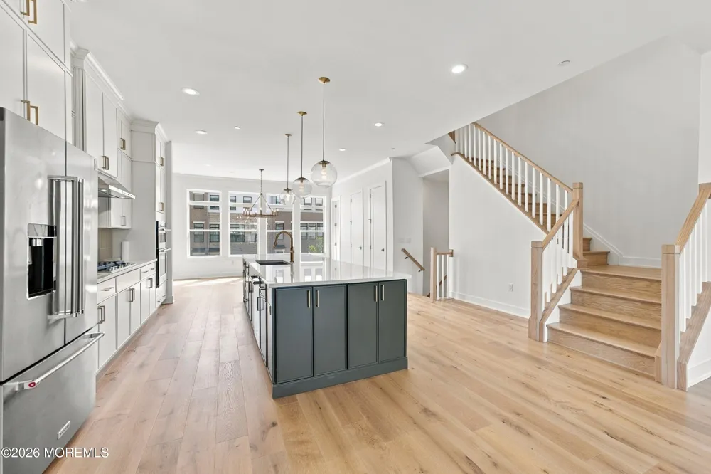 68 Augustus Drive #87 Middletown, NJ 07748