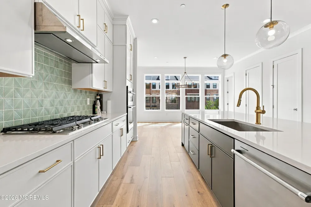 68 Augustus Drive #87 Middletown, NJ 07748