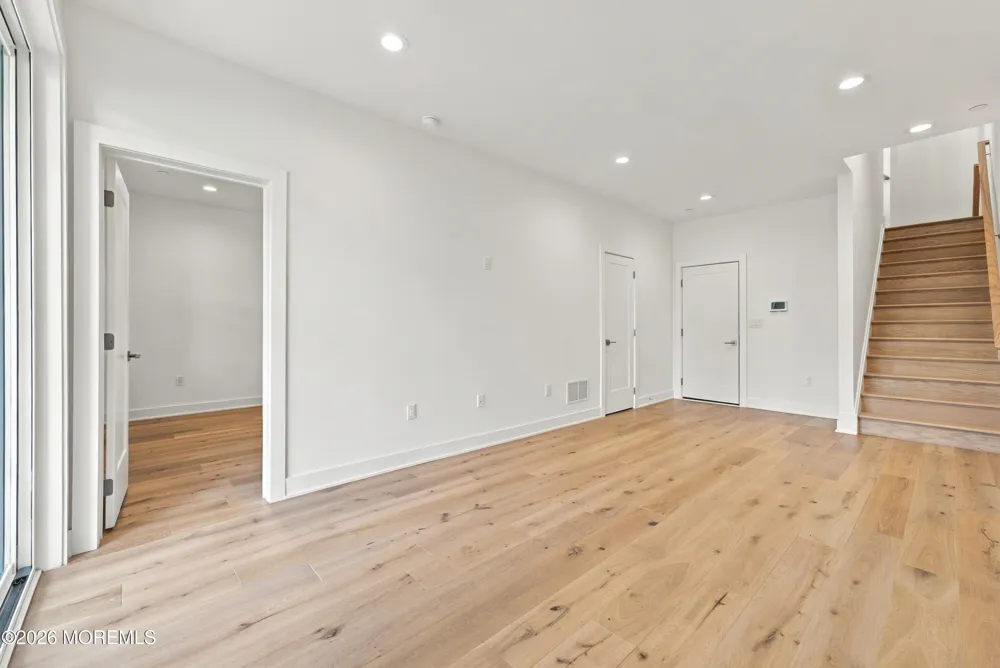 68 Augustus Drive #87 Middletown, NJ 07748