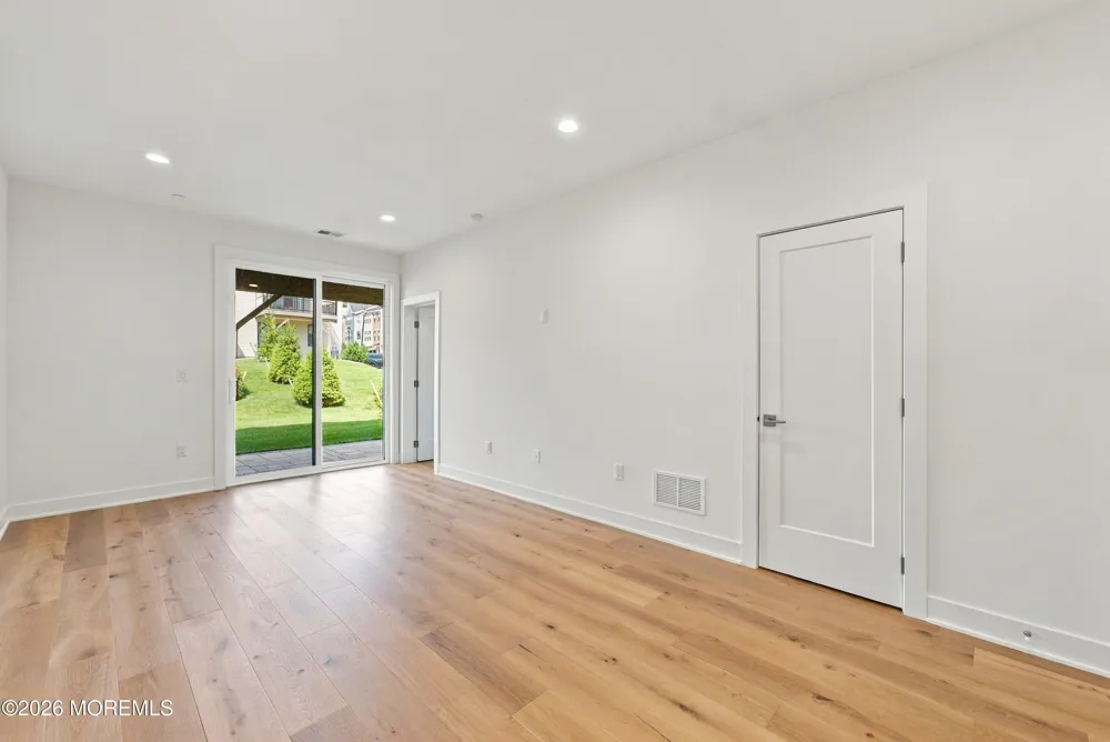 68 Augustus Drive #87 Middletown, NJ 07748