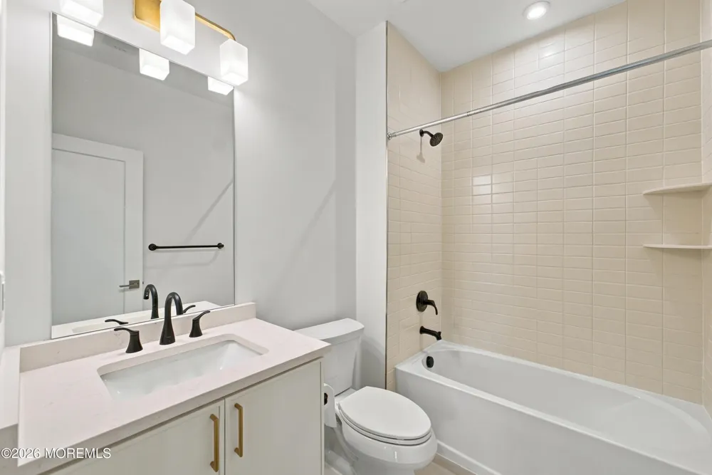 68 Augustus Drive #87 Middletown, NJ 07748