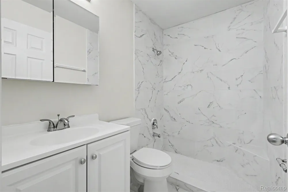 525 Fairbrook Street #108 Northville City, MI 48167