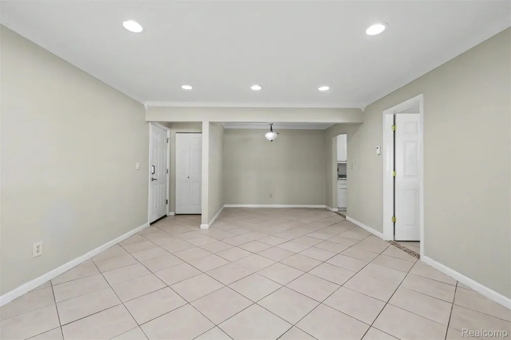 525 Fairbrook Street #108 Northville City, MI 48167