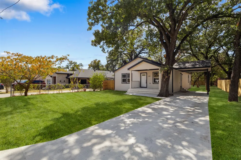 1367 Friendship Drive Dallas, TX 75217