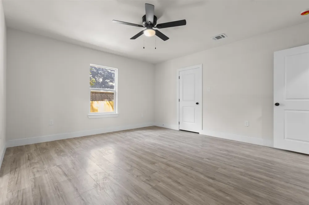 1367 Friendship Drive Dallas, TX 75217