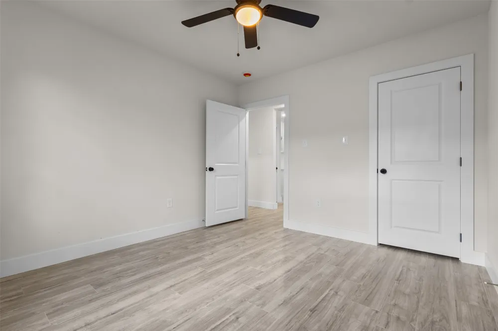 1367 Friendship Drive Dallas, TX 75217