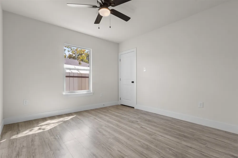 1367 Friendship Drive Dallas, TX 75217
