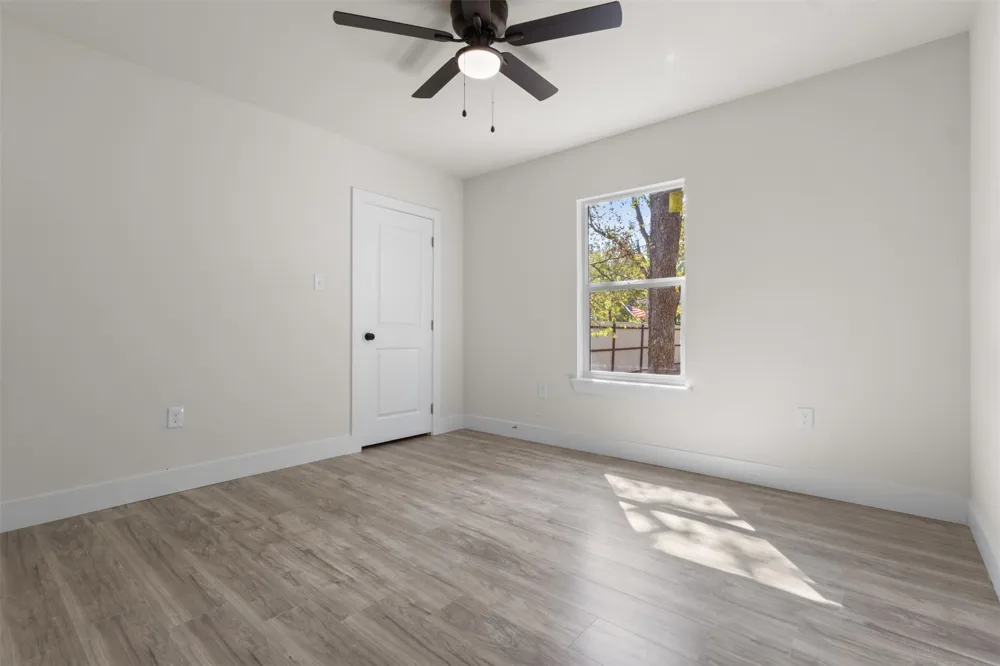 1367 Friendship Drive Dallas, TX 75217