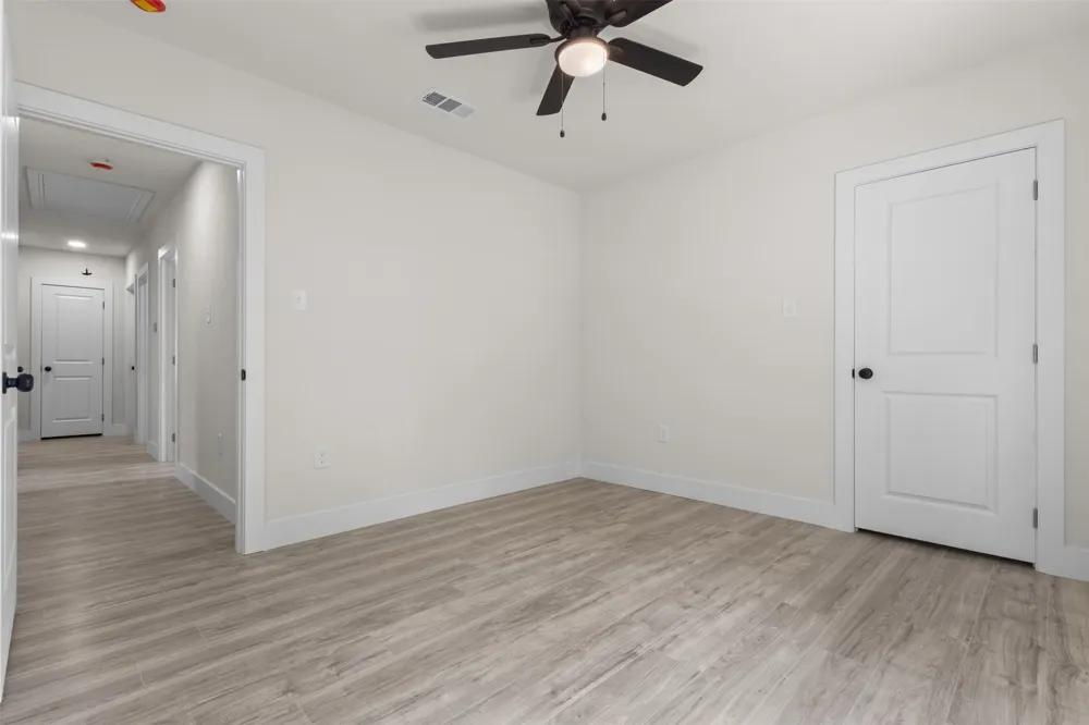 1367 Friendship Drive Dallas, TX 75217