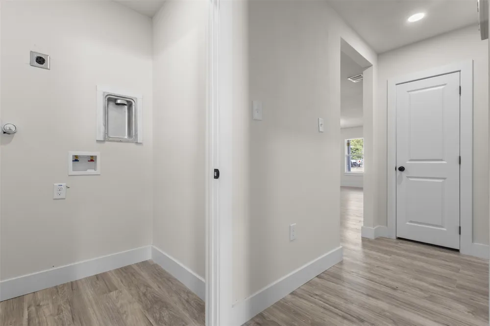 1367 Friendship Drive Dallas, TX 75217