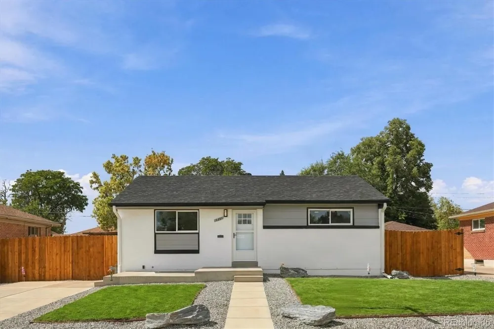 6851 Morrison Drive Denver, CO 80221