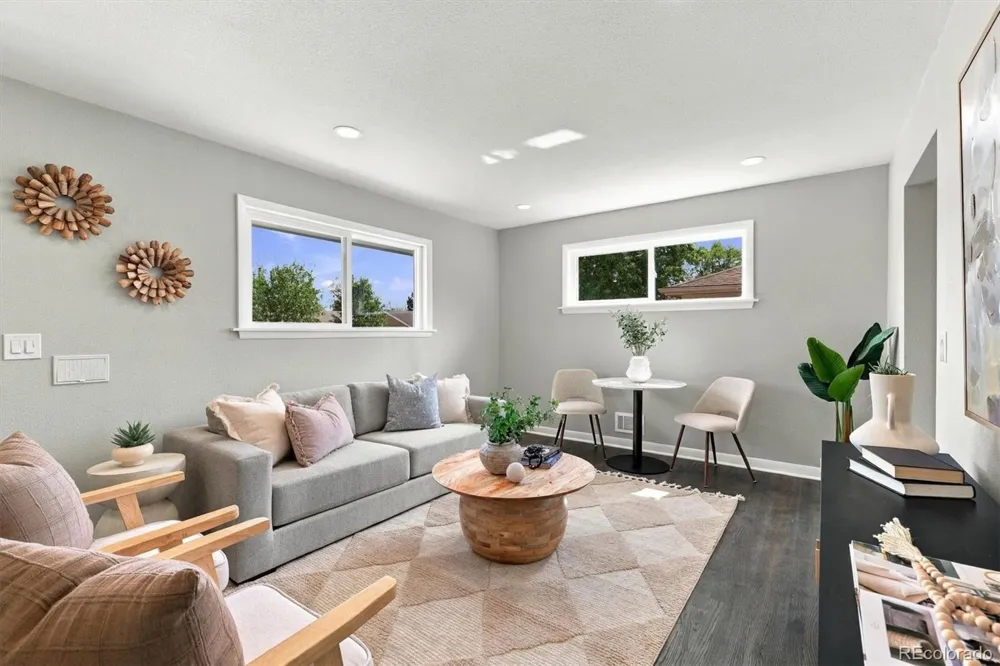 6851 Morrison Drive Denver, CO 80221