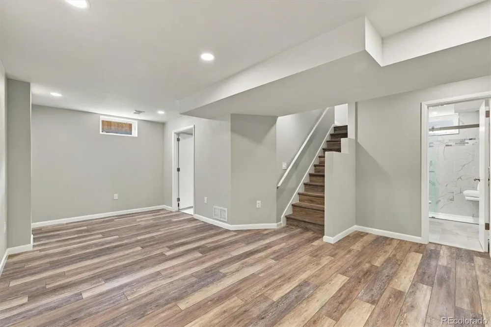 6851 Morrison Drive Denver, CO 80221