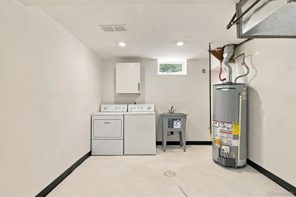 6851 Morrison Drive Denver, CO 80221