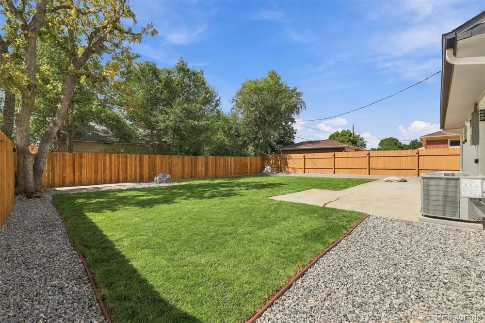6851 Morrison Drive Denver, CO 80221