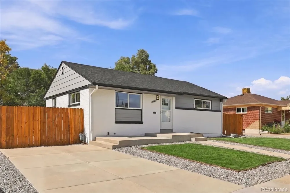 6851 Morrison Drive Denver, CO 80221