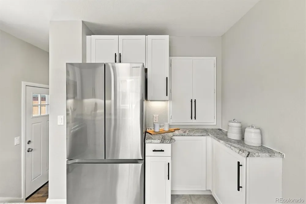 6851 Morrison Drive Denver, CO 80221