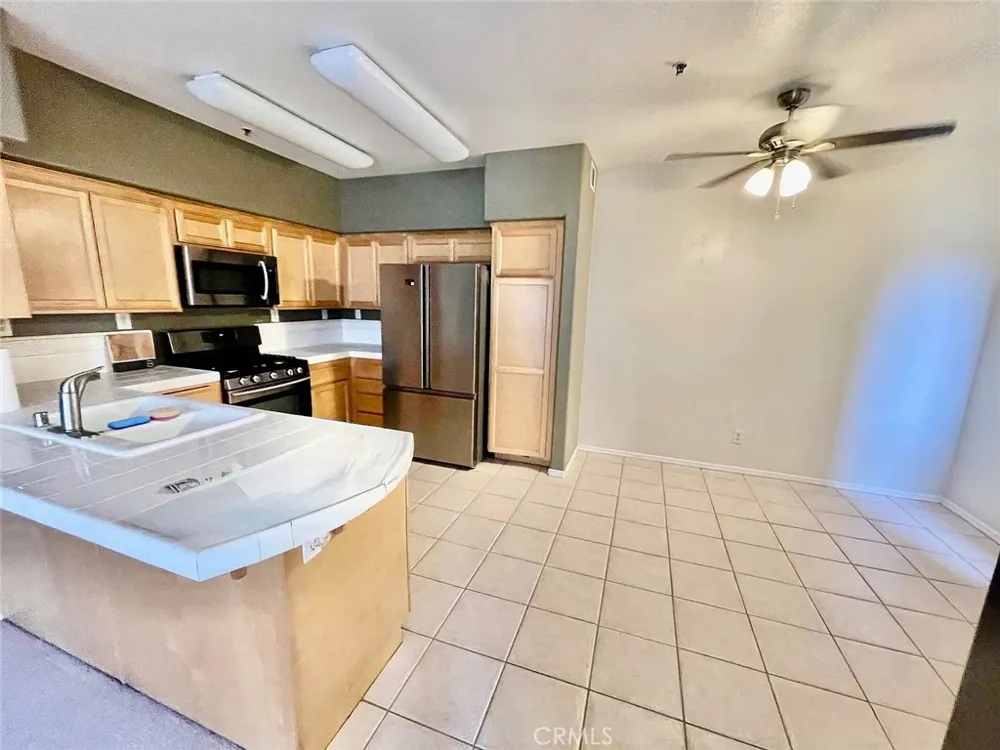 310 E McCoy Lane #11G Santa Maria, CA 93455