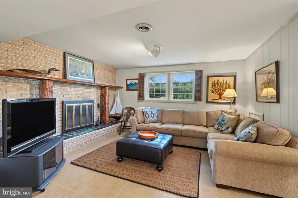 1310 FORREST DRIVE New Cumberland, PA 17070