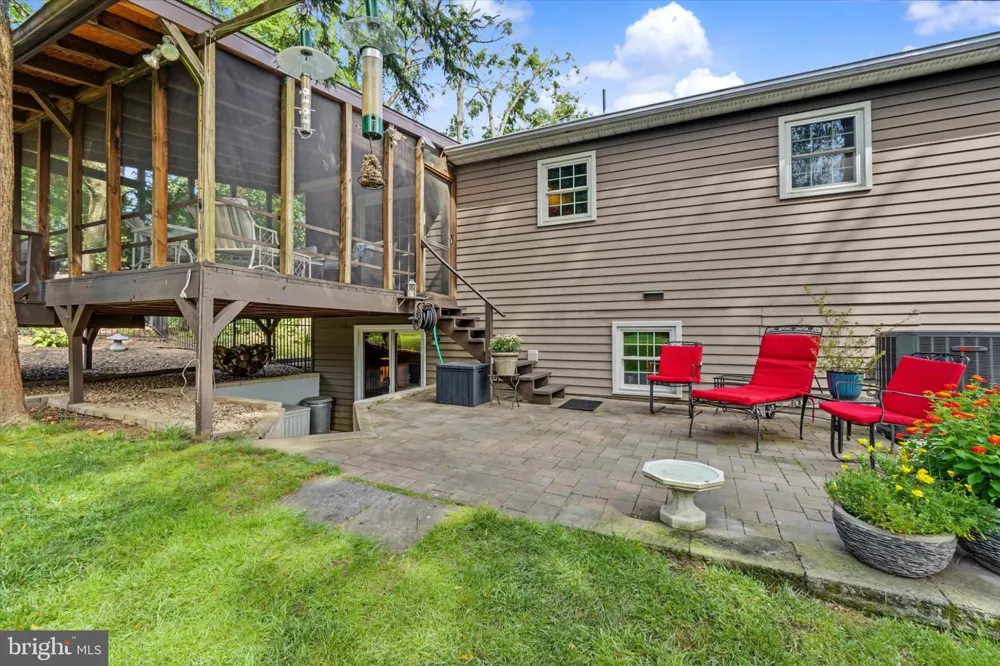 1310 FORREST DRIVE New Cumberland, PA 17070