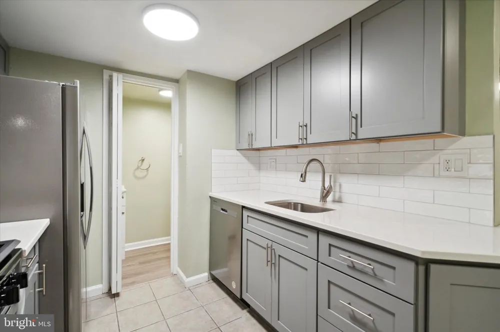 3333 COMLY ROAD #5 Philadelphia, PA 19154