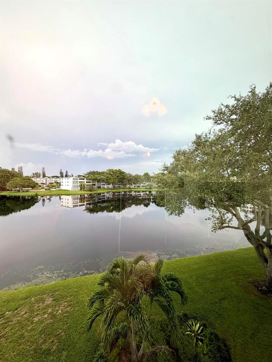 4104 Cambridge E #4104 Deerfield Beach, FL 33442