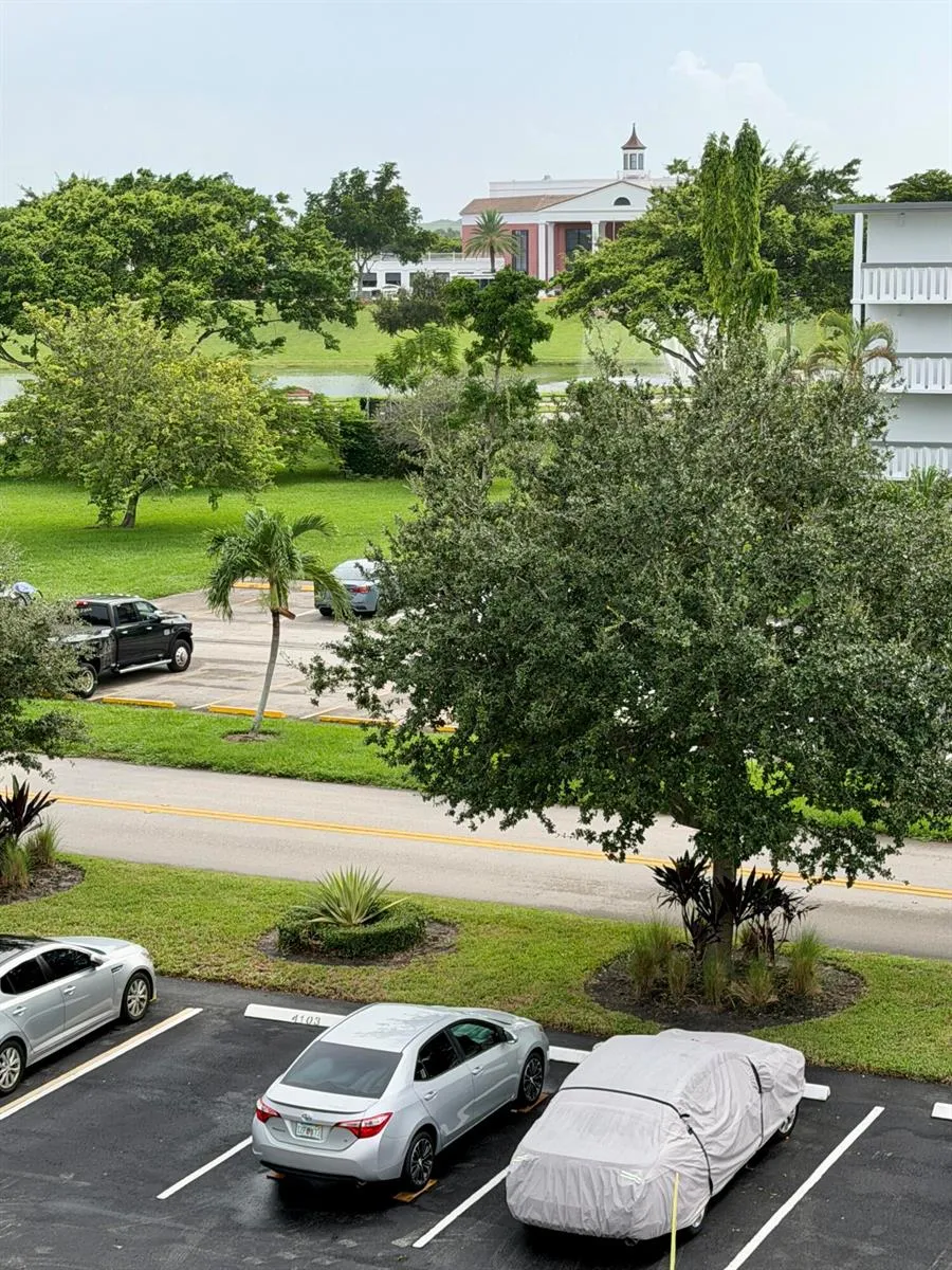 4104 Cambridge E #4104 Deerfield Beach, FL 33442