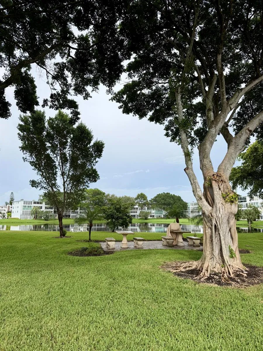4104 Cambridge E #4104 Deerfield Beach, FL 33442