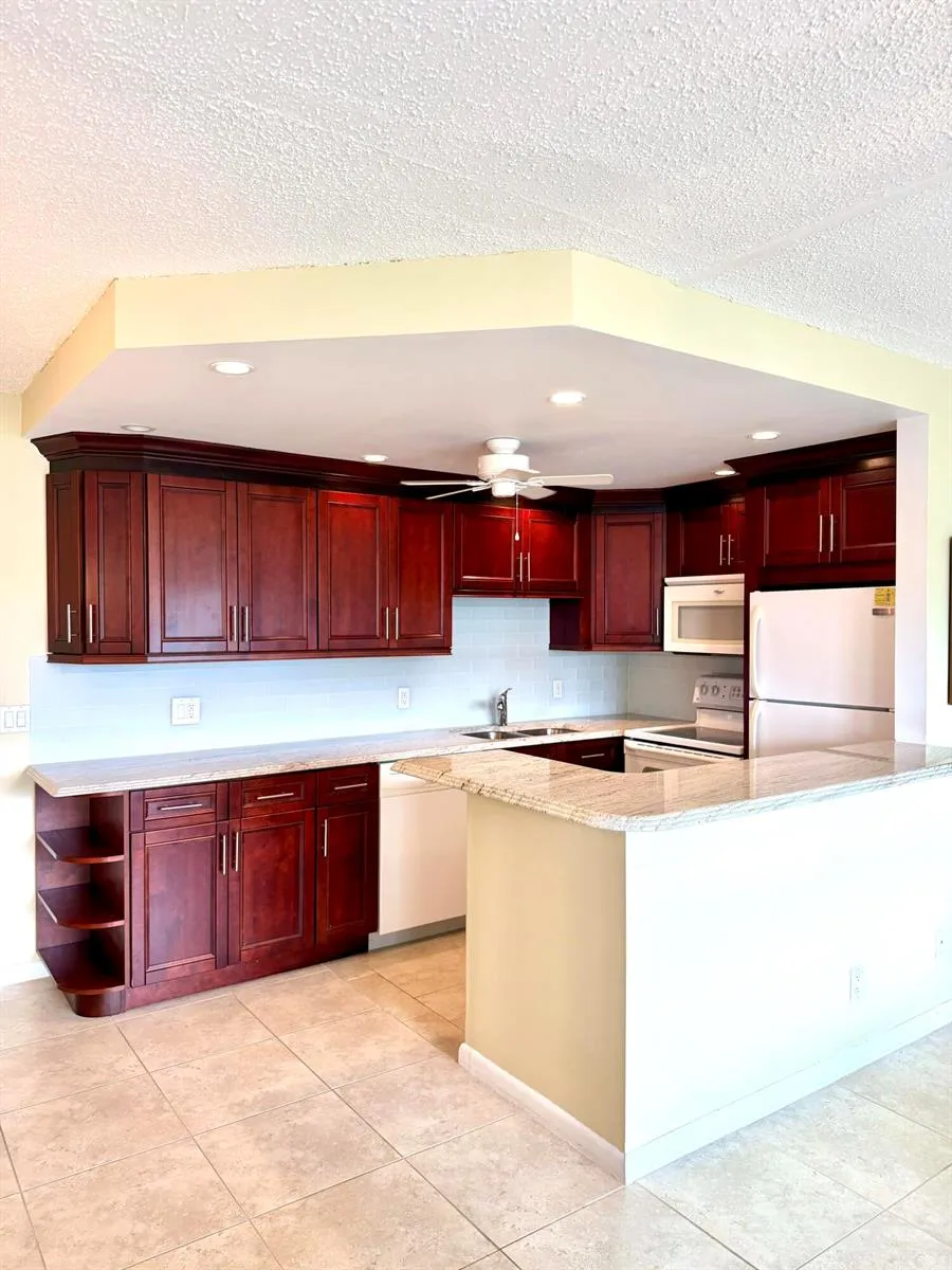 4104 Cambridge E #4104 Deerfield Beach, FL 33442