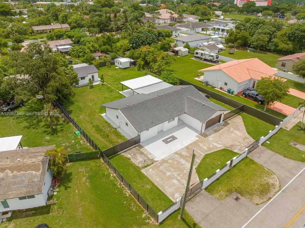 22601 SW 127th Ave Miami, FL 33170