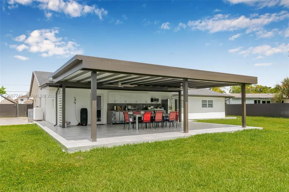 22601 SW 127th Ave Miami, FL 33170