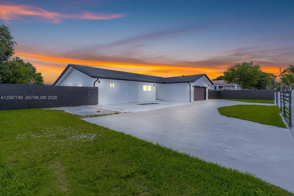 22601 SW 127th Ave Miami, FL 33170