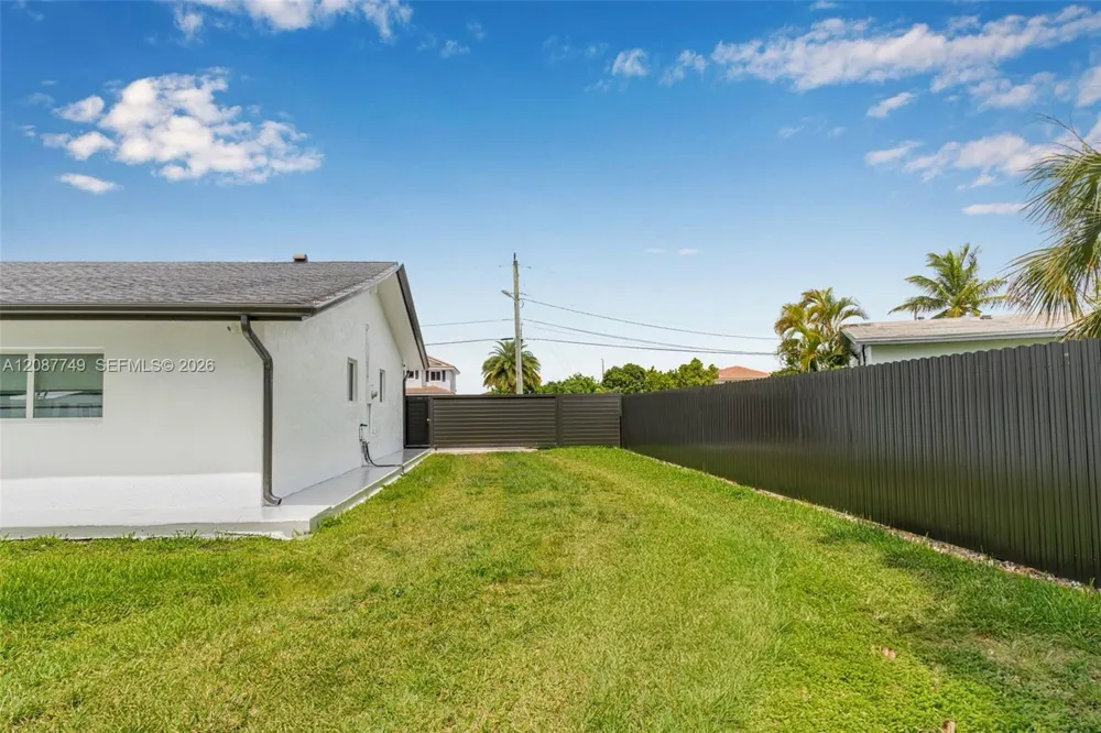 22601 SW 127th Ave Miami, FL 33170
