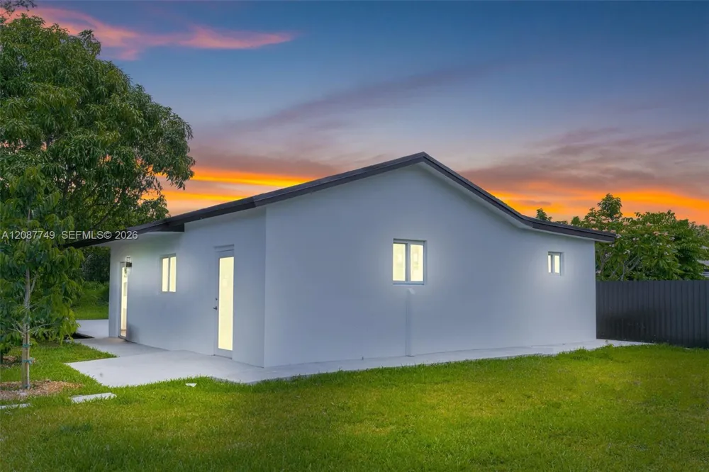 22601 SW 127th Ave Miami, FL 33170