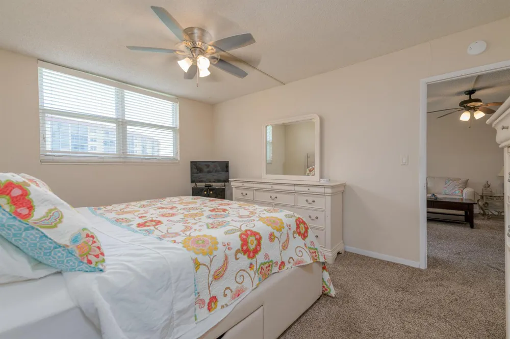 2731 NE 14TH ST STREET #427 Pompano Beach, FL 33062