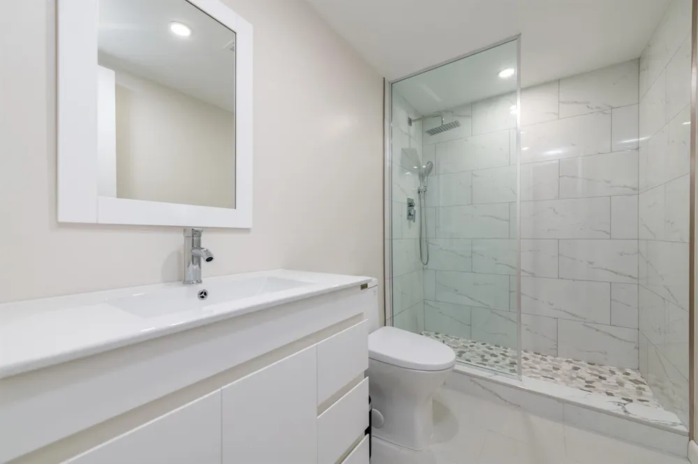 2731 NE 14TH ST STREET #427 Pompano Beach, FL 33062