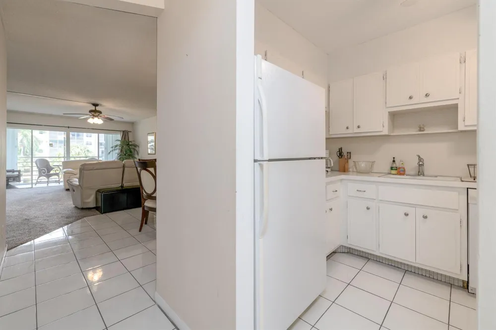 2731 NE 14TH ST STREET #427 Pompano Beach, FL 33062