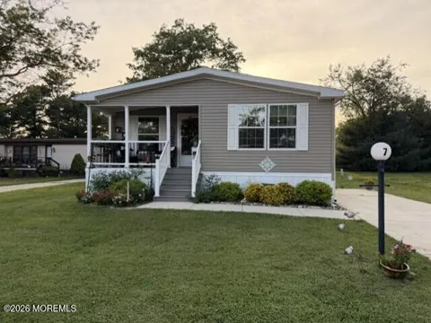 7 Susan Drive