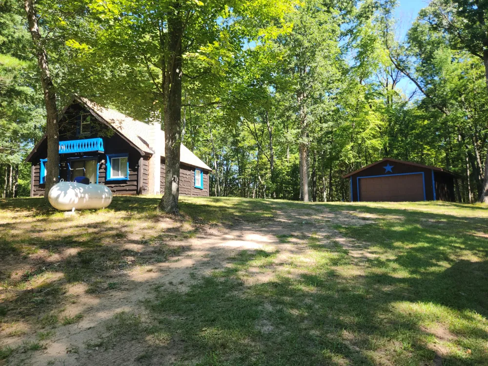 1642 M-37 Peacock Township, MI 49304