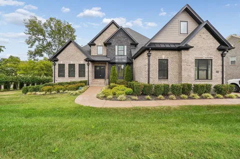 1003 Quillen Way