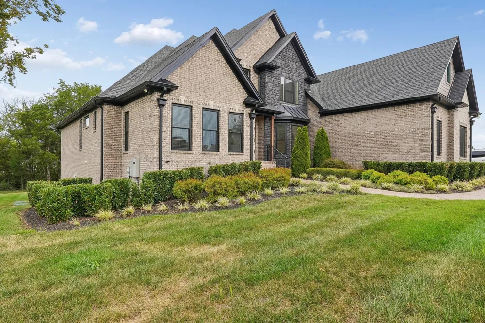 1003 Quillen Way Lebanon, TN 37087