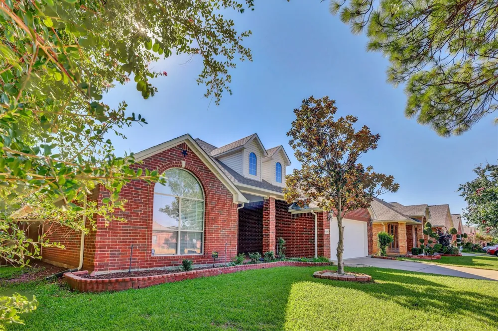 1506 Park Grove Drive Irving, TX 75060