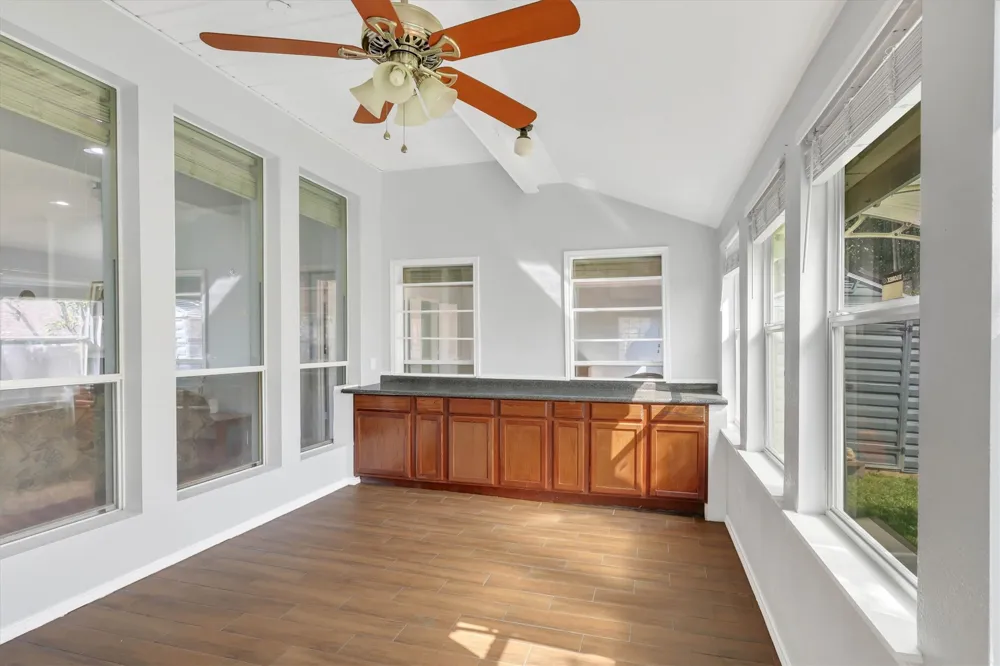 1506 Park Grove Drive Irving, TX 75060